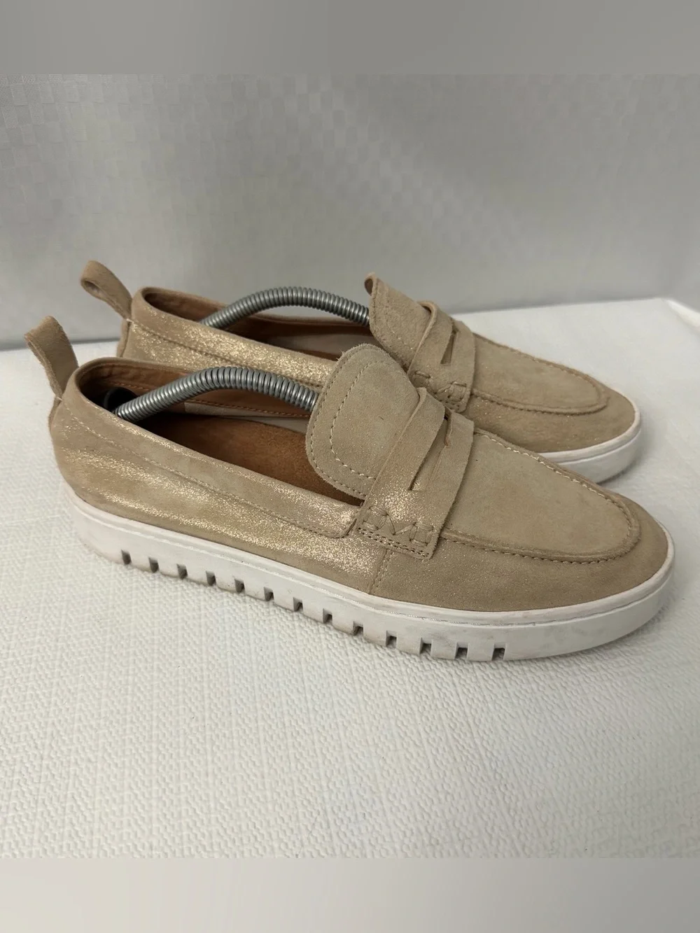 Vionic Uptown Penny Loafer Womens 7 Wide Orthopedic Slip On Gold Metallic